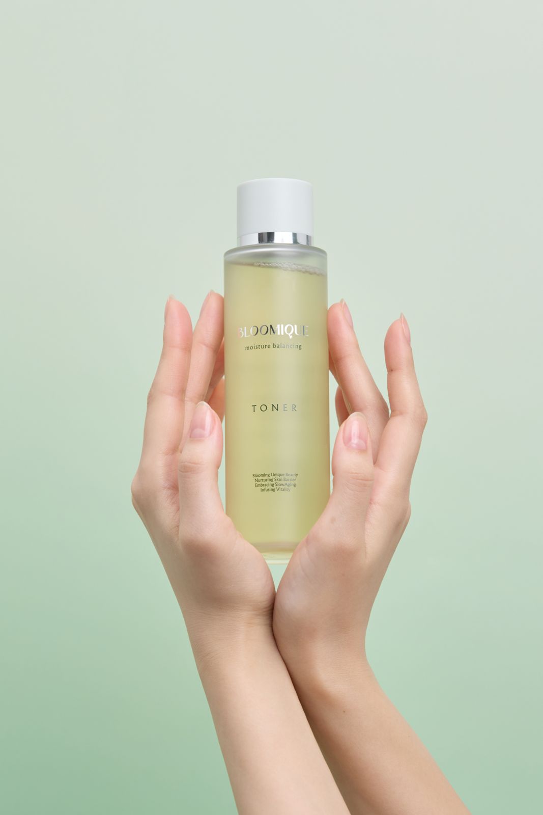 BLOOMIQUE · 스킨케어 라인 (모델컷) 모델 컷