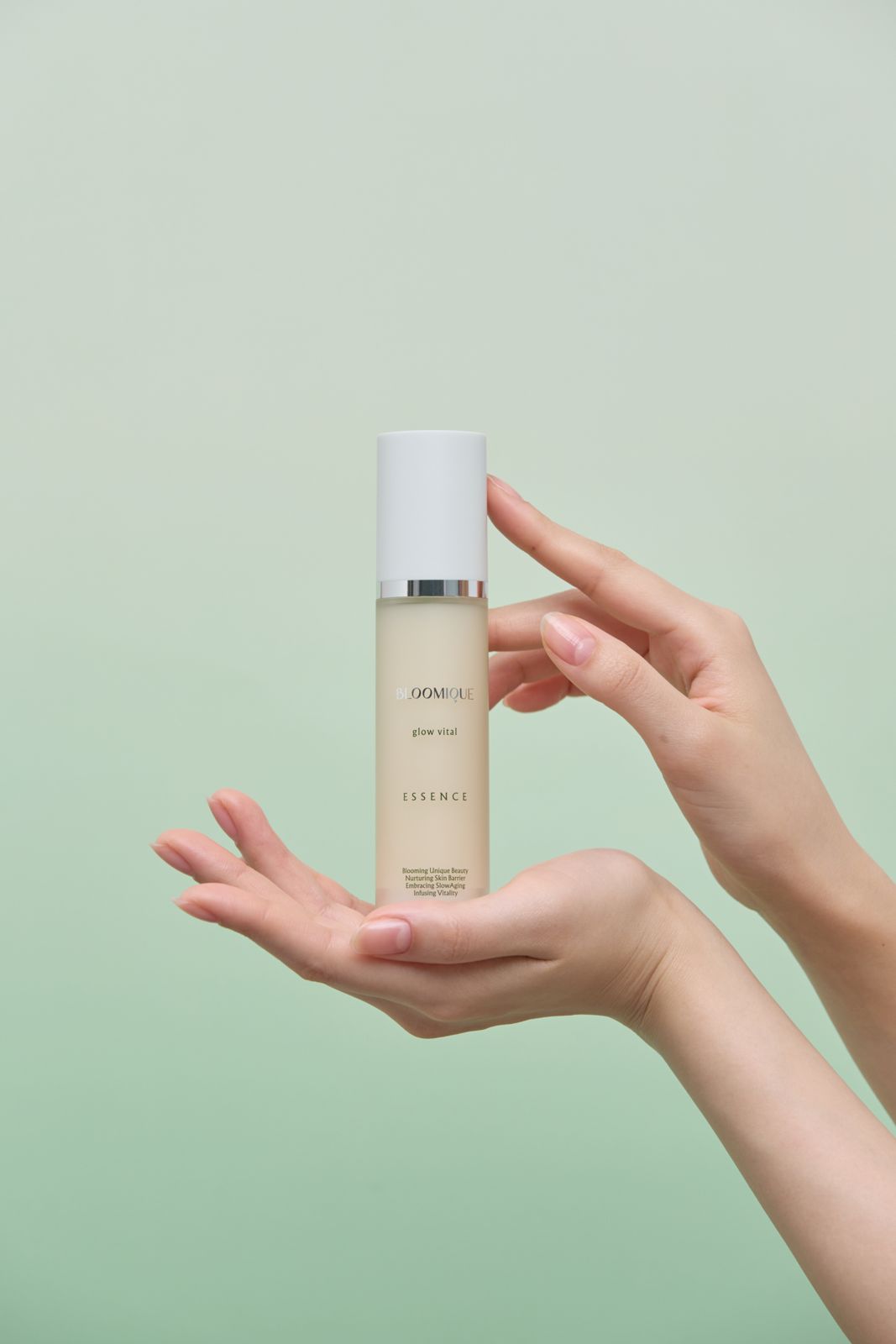 BLOOMIQUE · 스킨케어 라인 (모델컷) 모델 컷