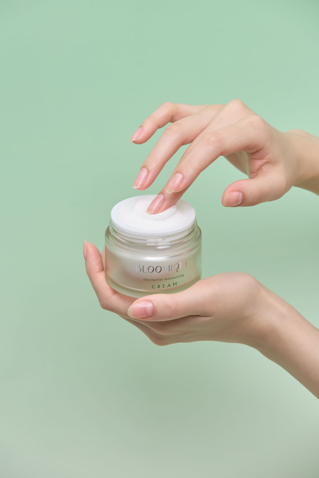 BLOOMIQUE · 스킨케어 라인 (모델컷) 모델 컷