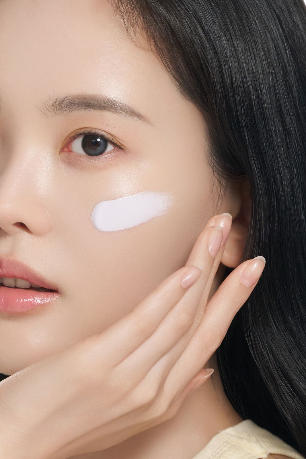 BONAMEDUSA · 스킨 체인징 메이크업 베이스 제품 촬영 컷