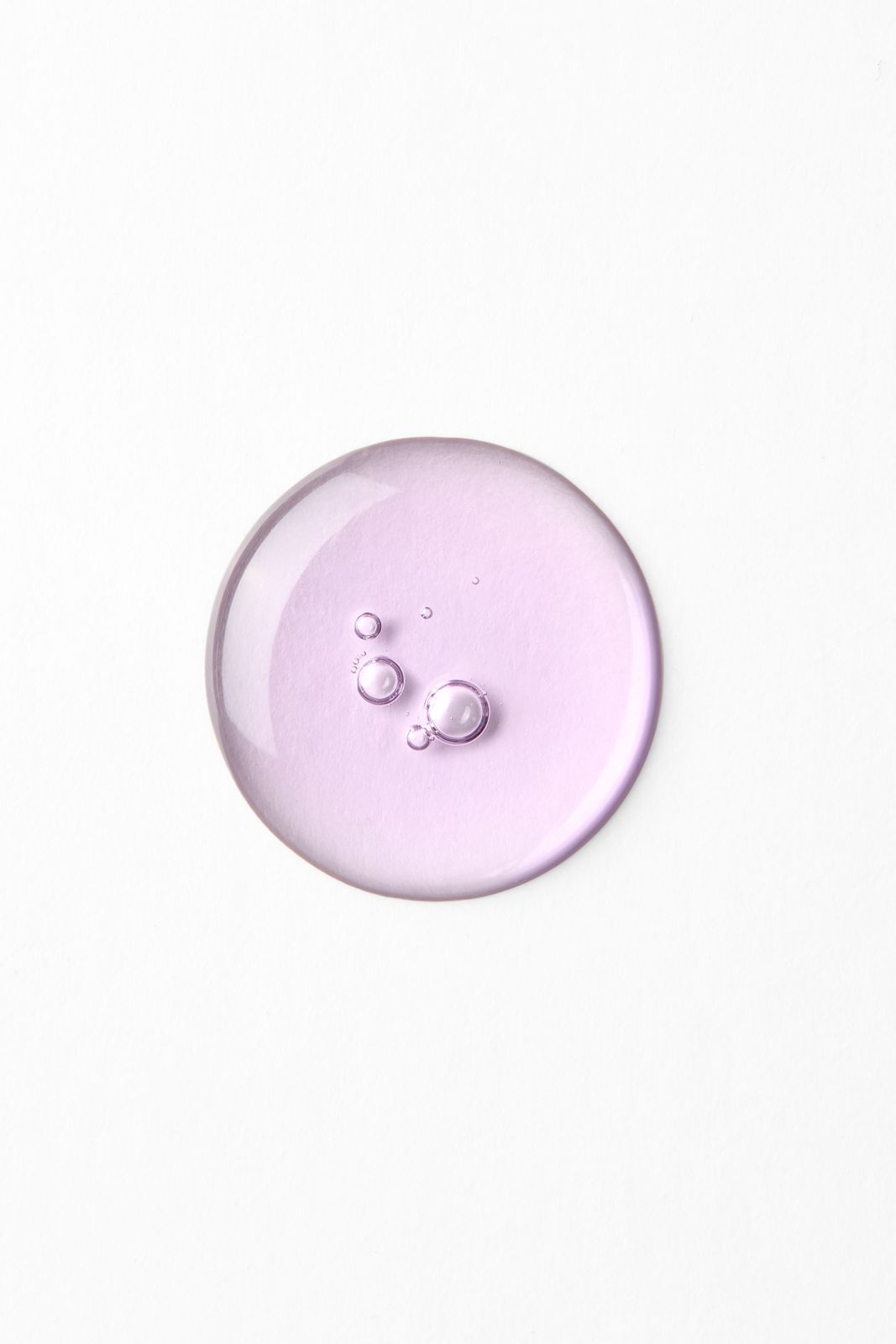 ELT COSMETIC · V-PDRN 세럼 — 제형 방울 클로즈업 컷, 탑뷰