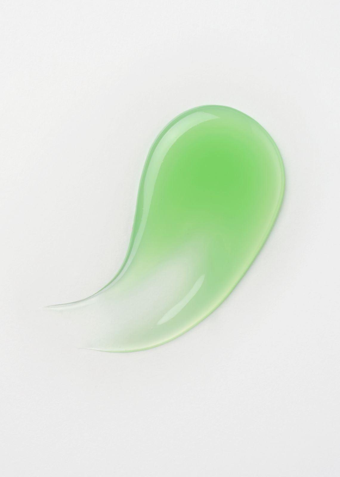 HEALTHY TEETH PLUS · 투씨프레시 브라이트닝 치약 — 화이트 배경, 초록빛 제형 텍스처 클로즈업컷