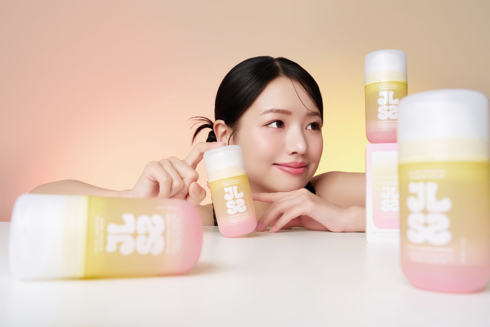JELLSIS · 모델컷 모델 컷