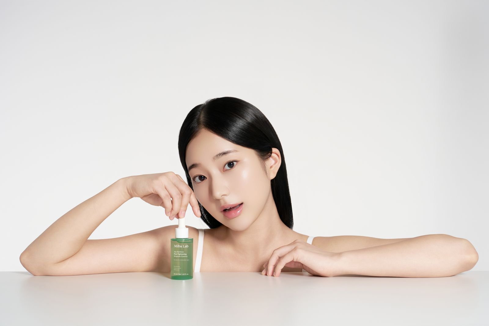 MILKBAOBAB · 제주 대나무 모공 타이트닝 앰플 에센스 제품 촬영 컷