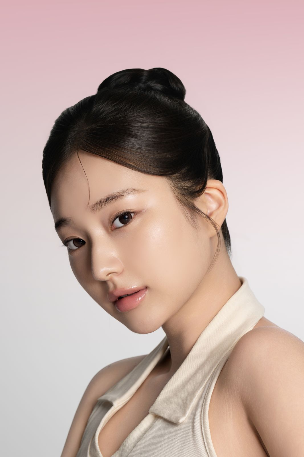 NOWAY · 칼라민 진정 핑크 톤업 선크림 (모델컷) 모델 컷