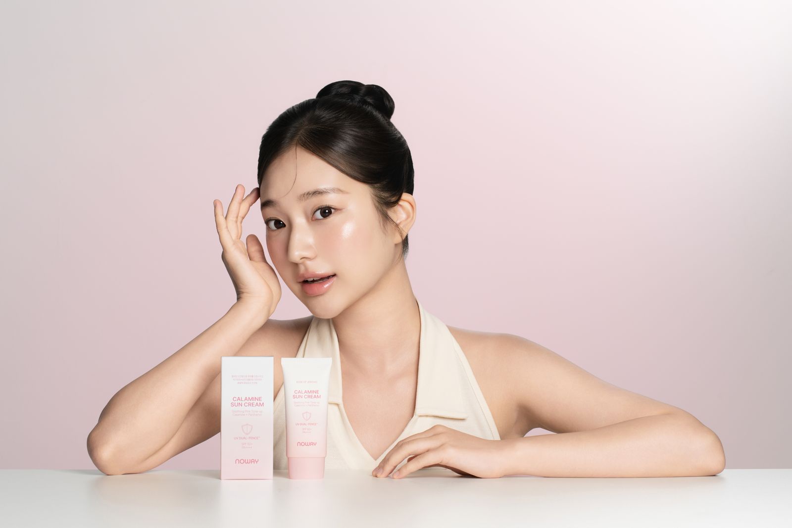 NOWAY · 칼라민 진정 핑크 톤업 선크림 (모델컷) 모델 컷