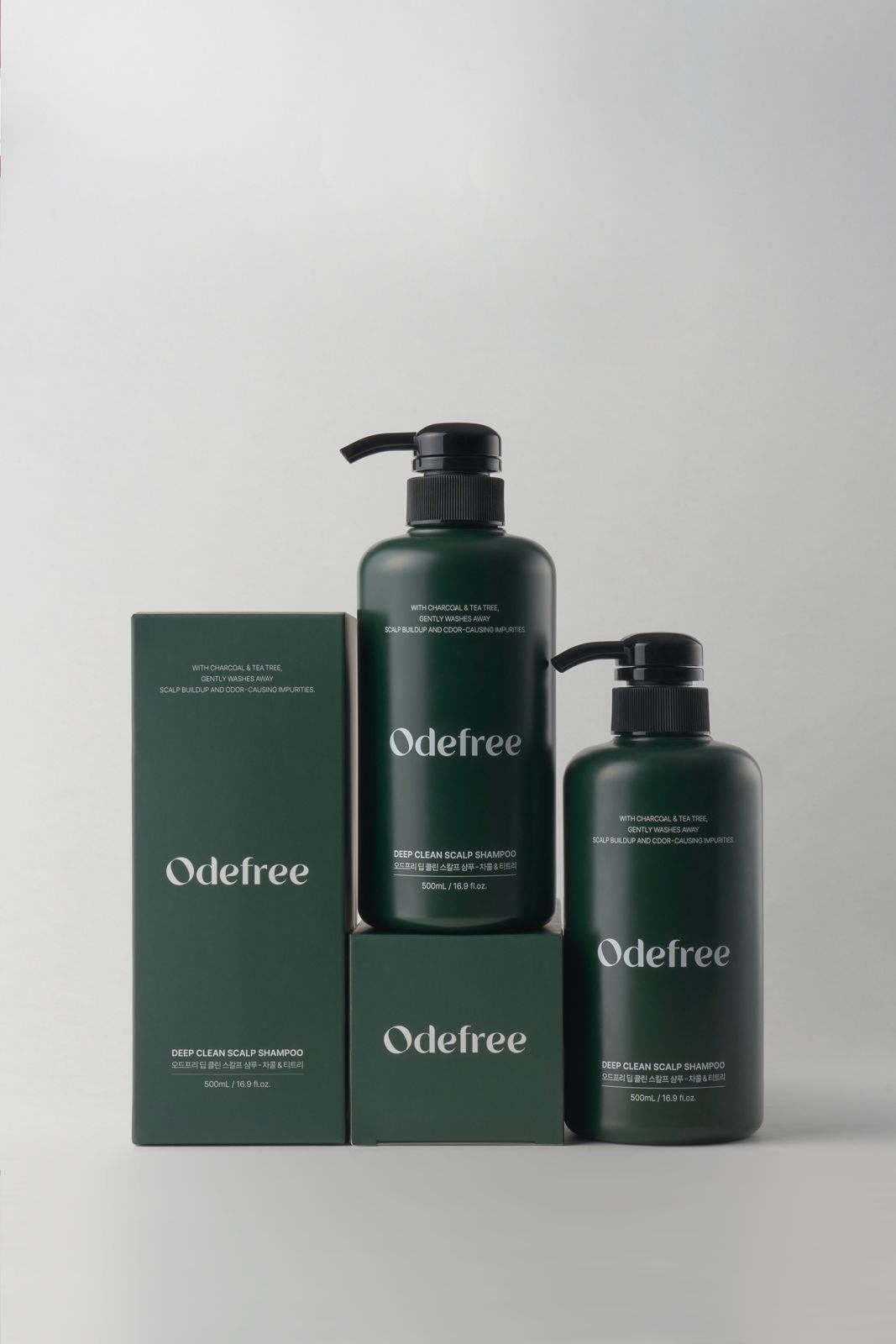 ODEFREE · 샴푸 — 박스와 두 사이즈 용기를 함께 놓은 그룹컷