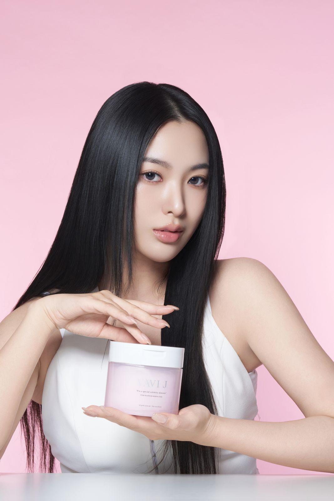 SHARON J · 도화패드 — 모델 컷