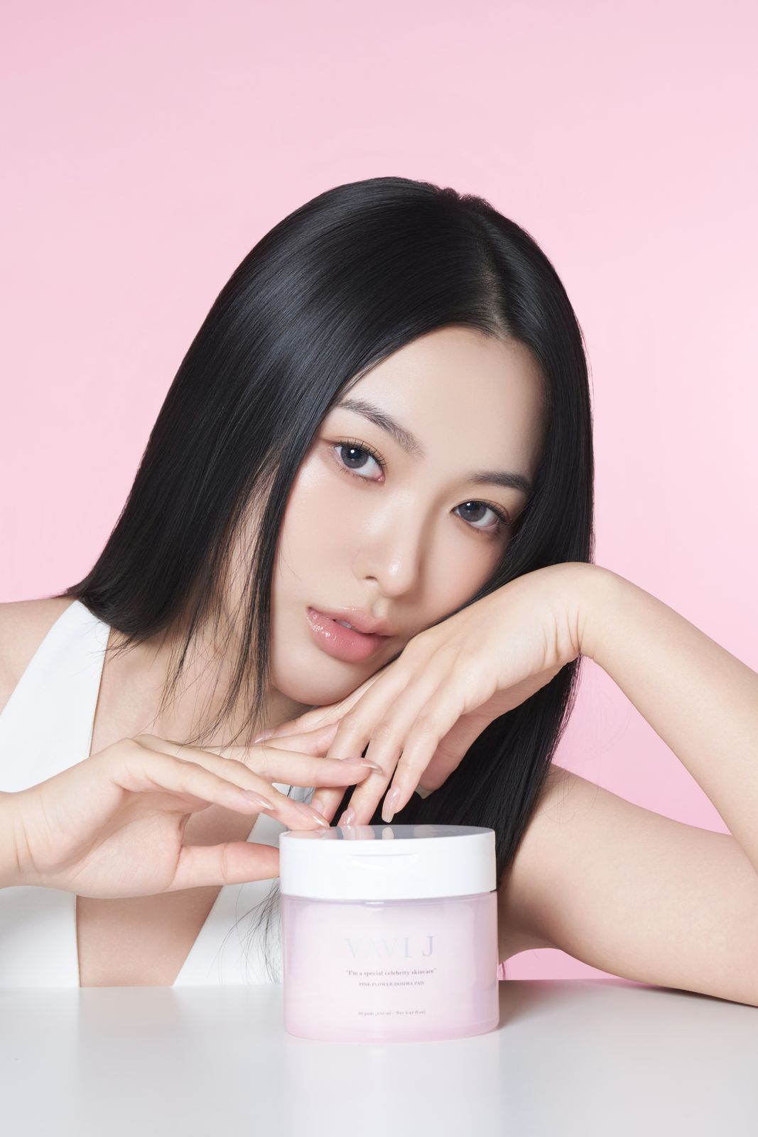SHARON J · 도화패드 — 모델 컷