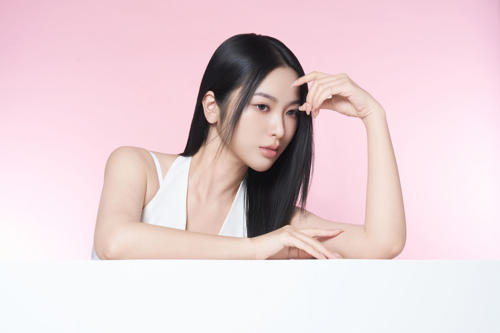 SHARON J · 도화패드 — 모델 컷