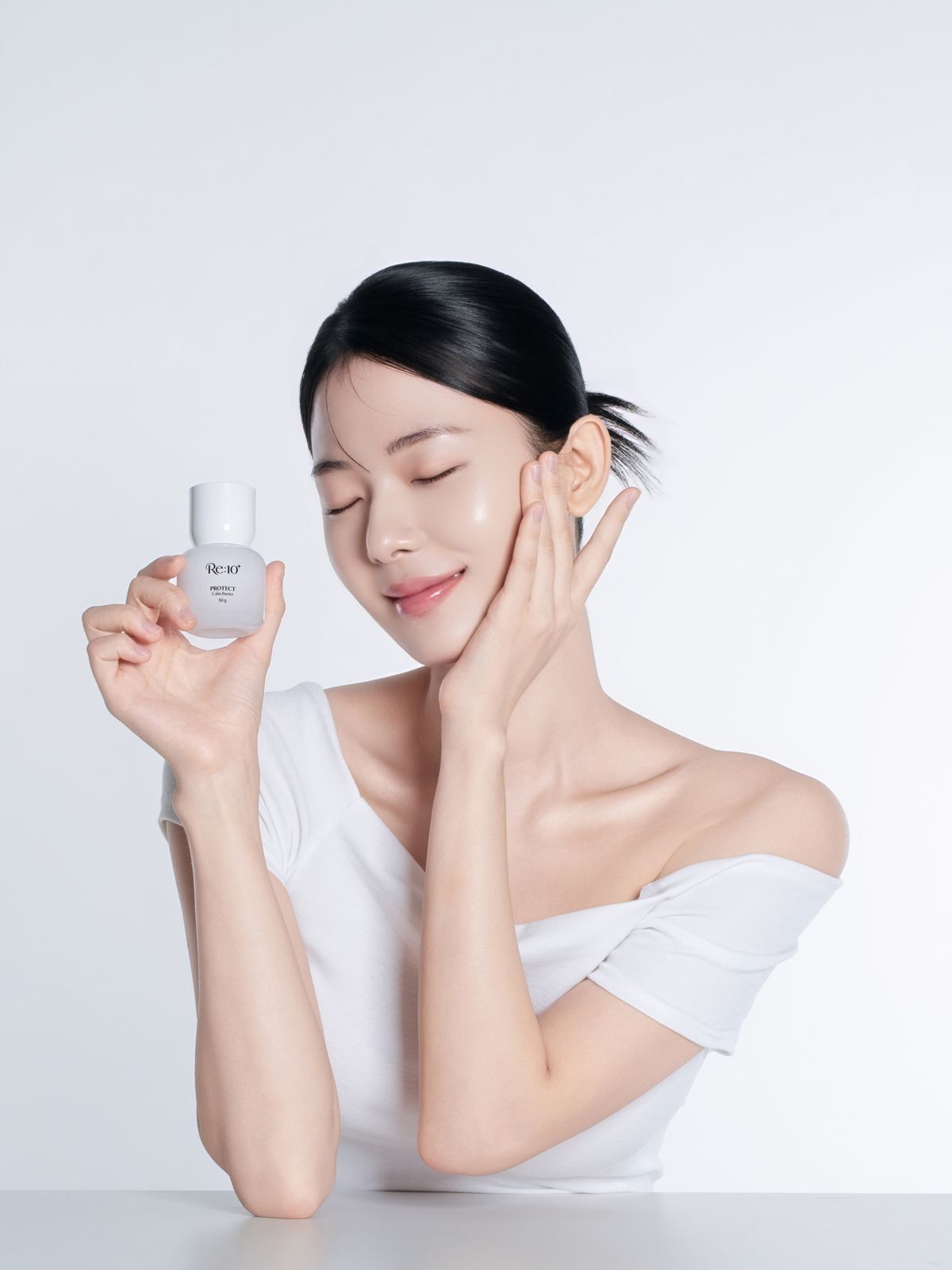 RETENPLUS · 모델촬영 — PROTECT 홀딩컷