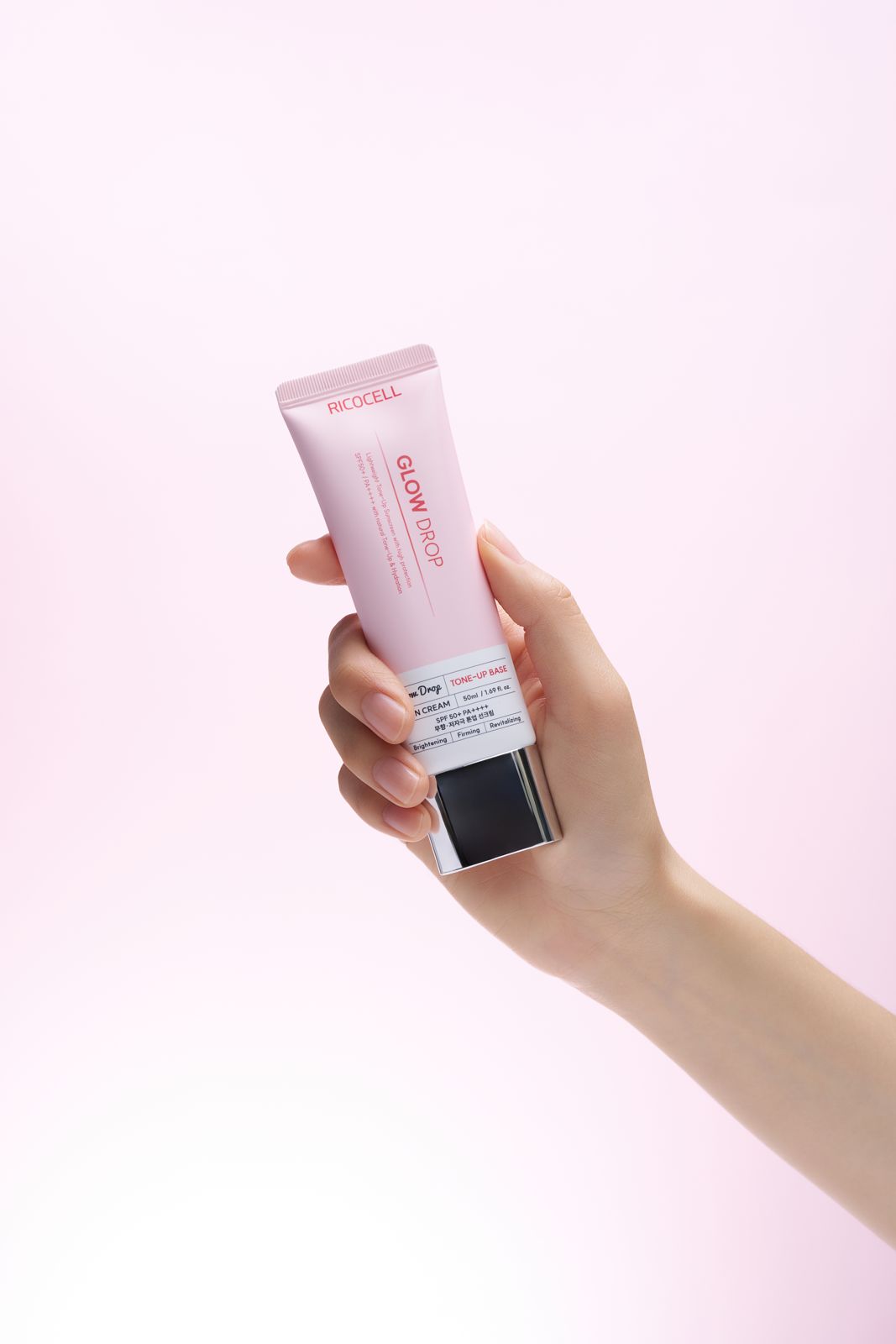 RICOCELL · 톤업베이스선크림 — 손 홀딩컷