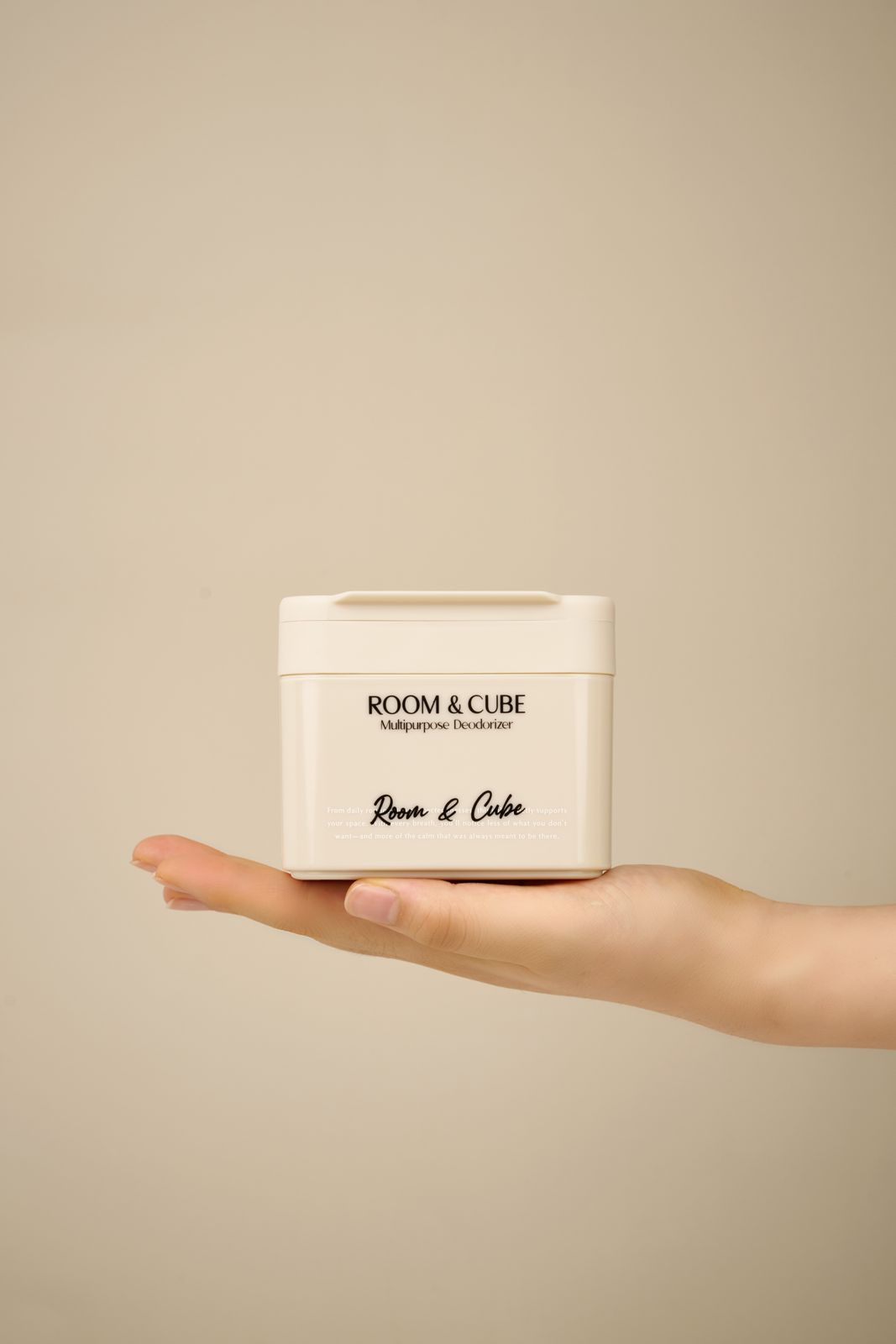 ROOM&CUBE · 멀티퍼포즈 디오도라이저 제품 촬영 컷