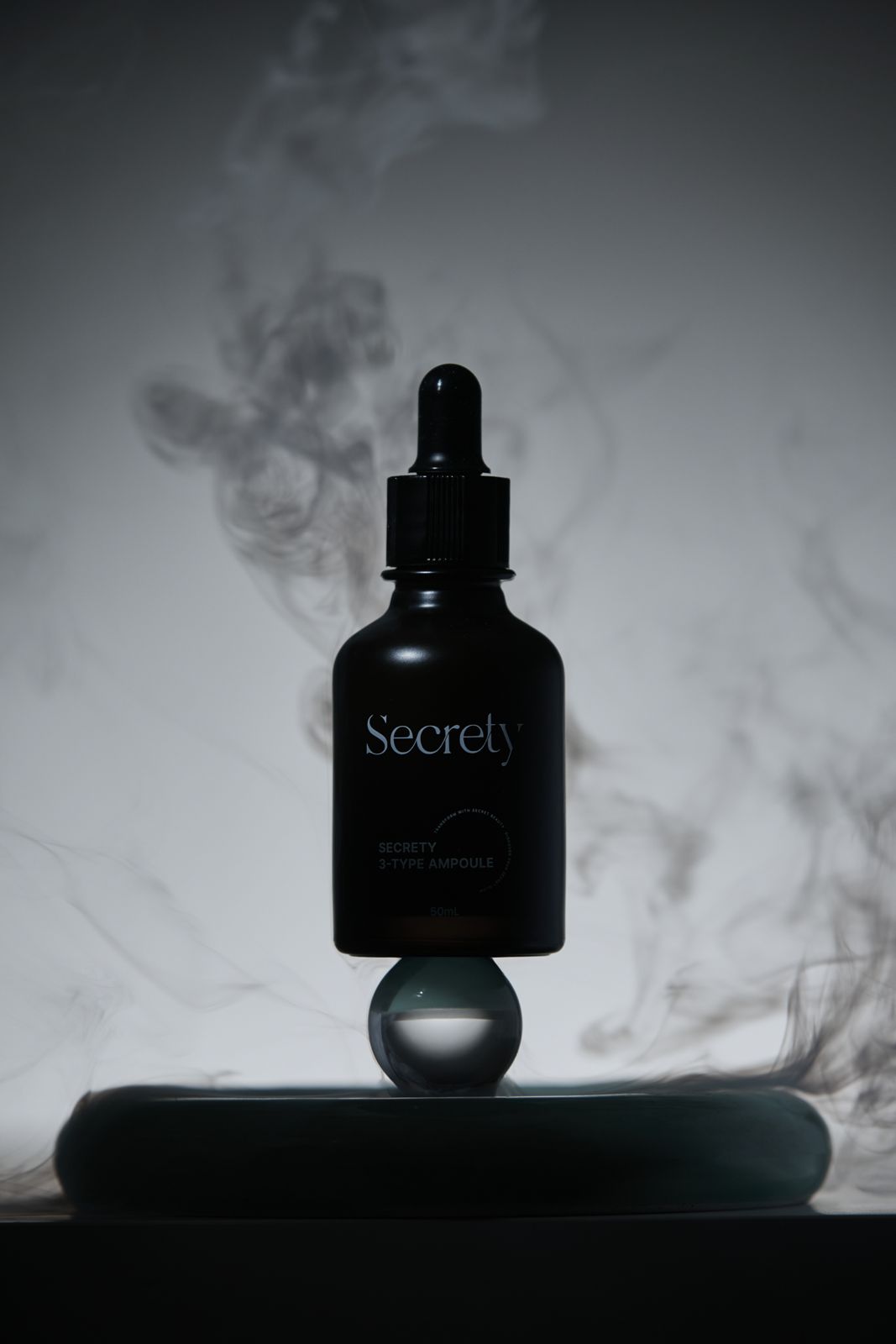 SECRETY · 씨크리티 앰플 제품 촬영 컷