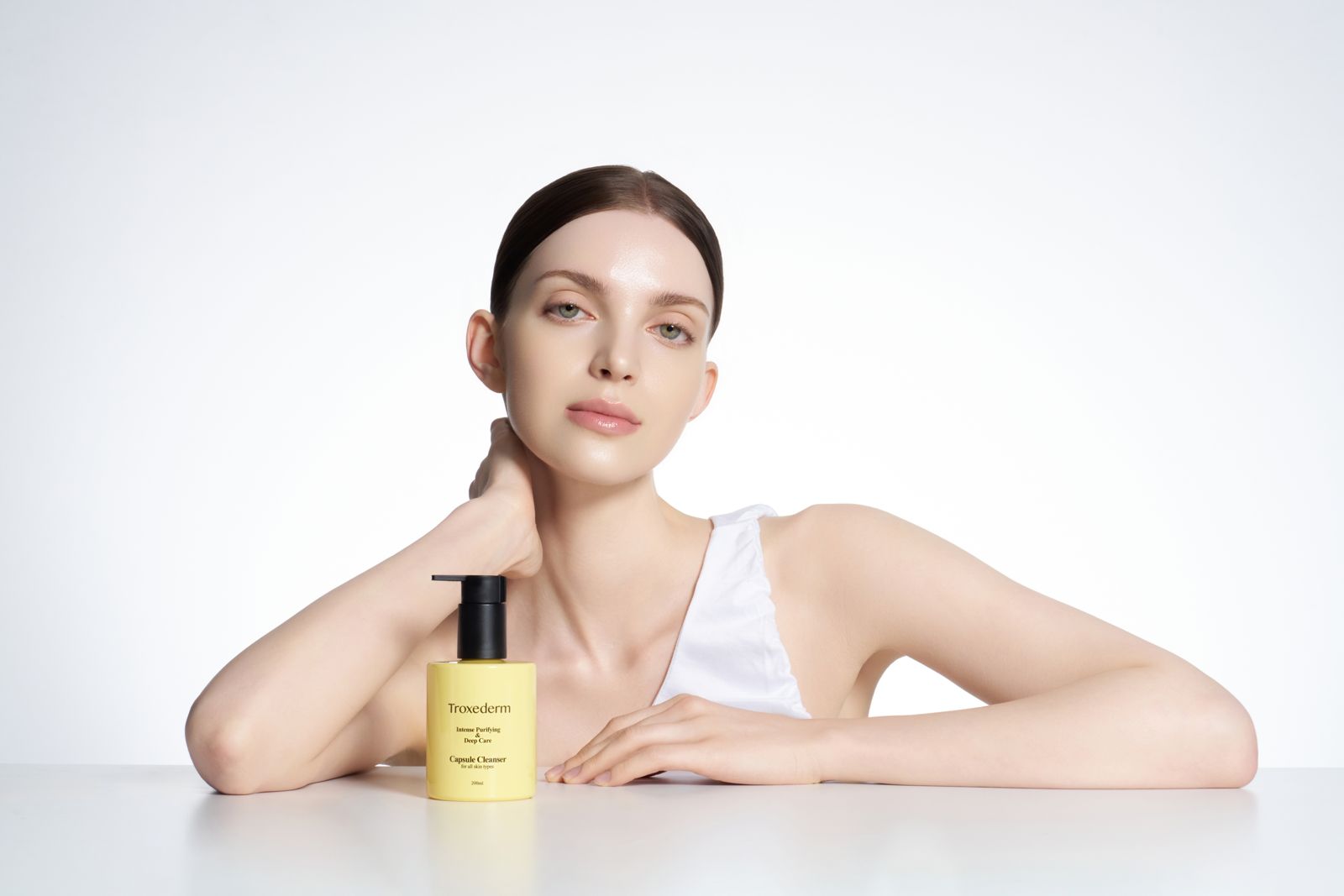 TROXEDERM 모델 컷