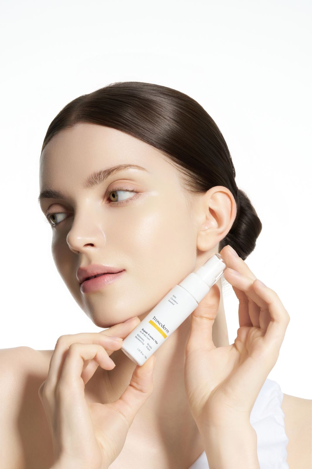 TROXEDERM 모델 컷
