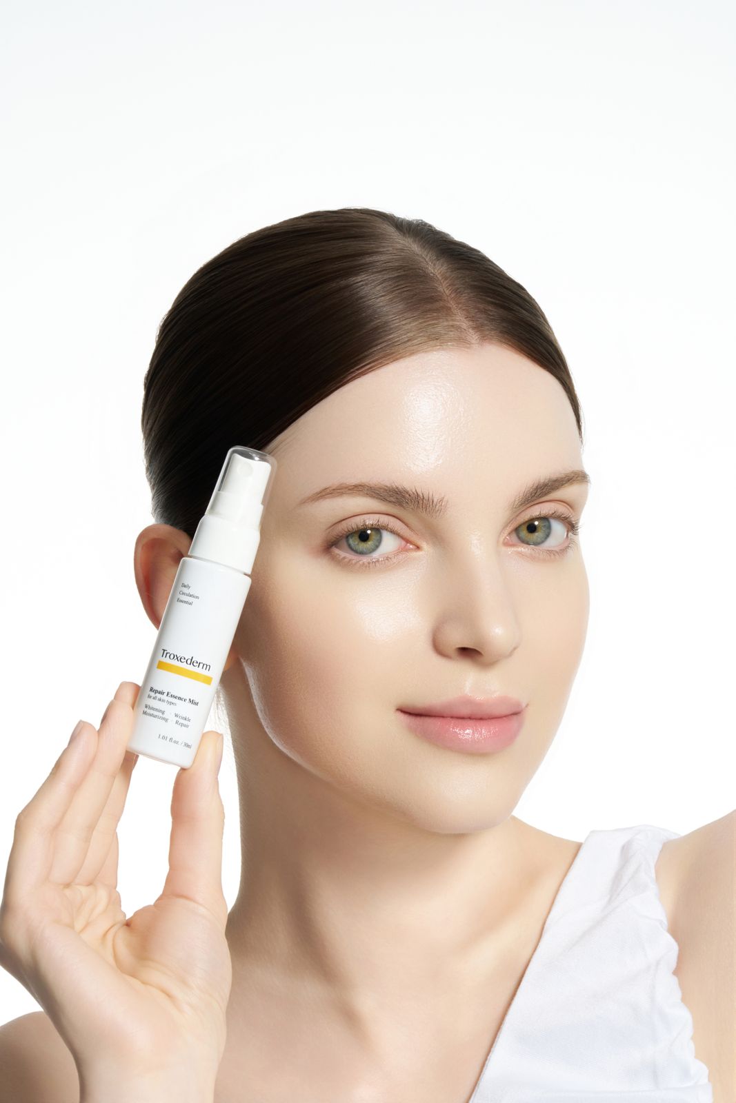 TROXEDERM 모델 컷