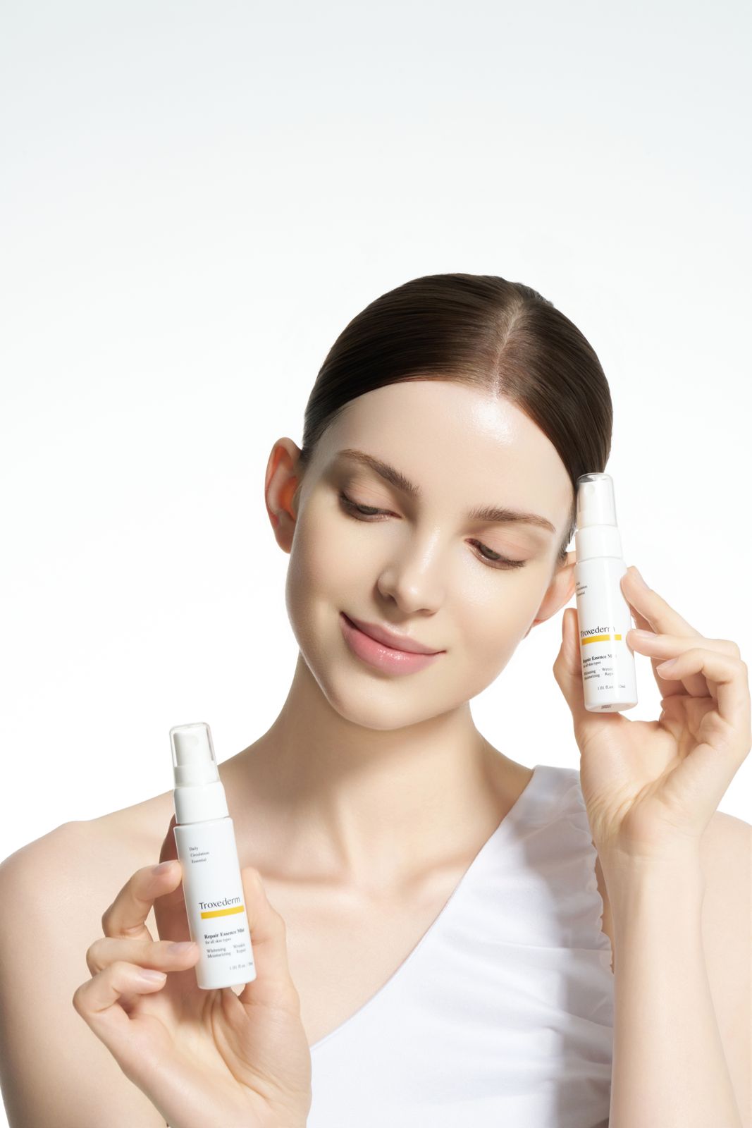 TROXEDERM 모델 컷