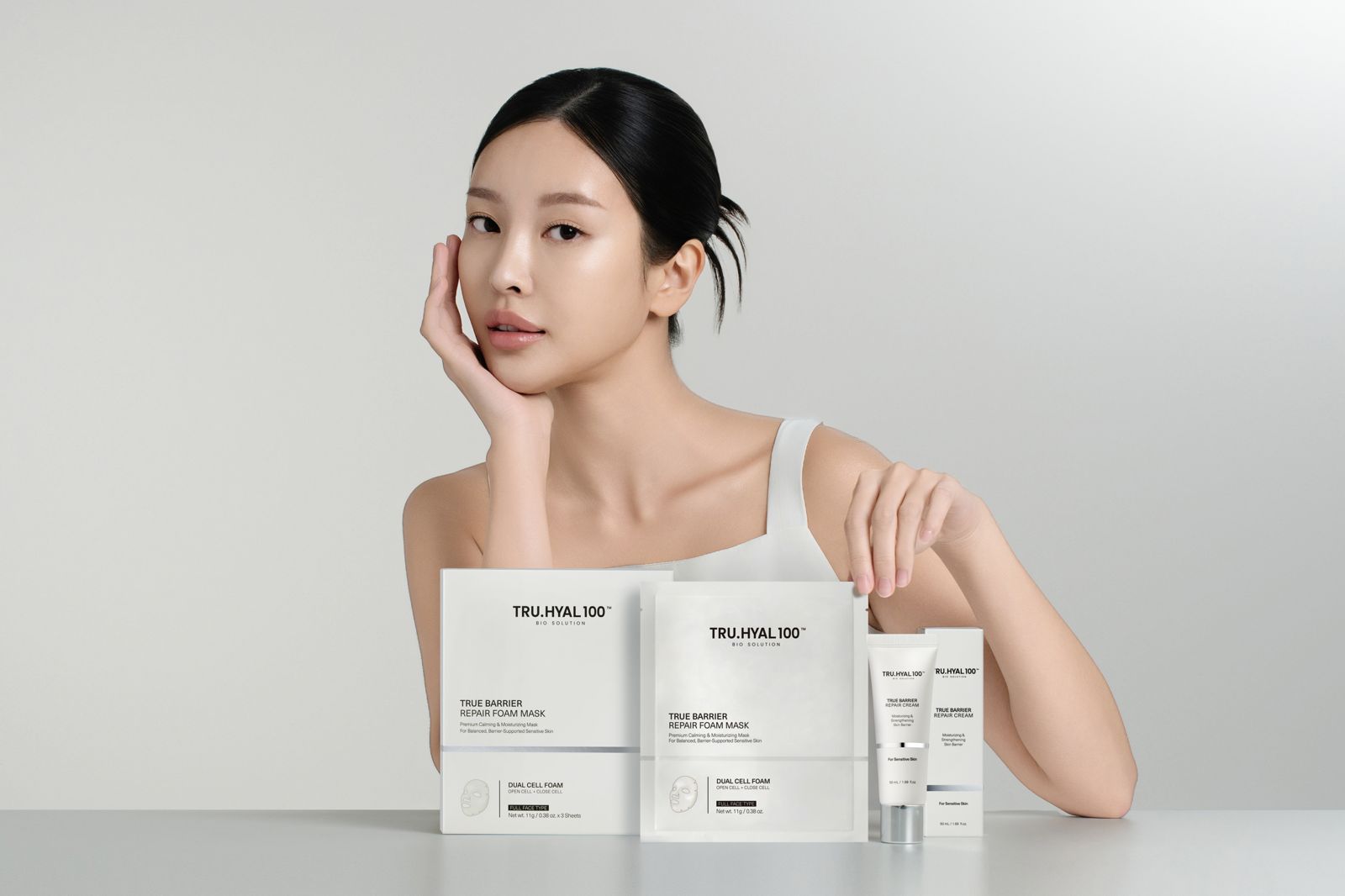 TRUHYAL100 · 모델촬영 — TRU.HYAL100 마스크 박스 2종·크림 등 전 제품 라인업 모델컷