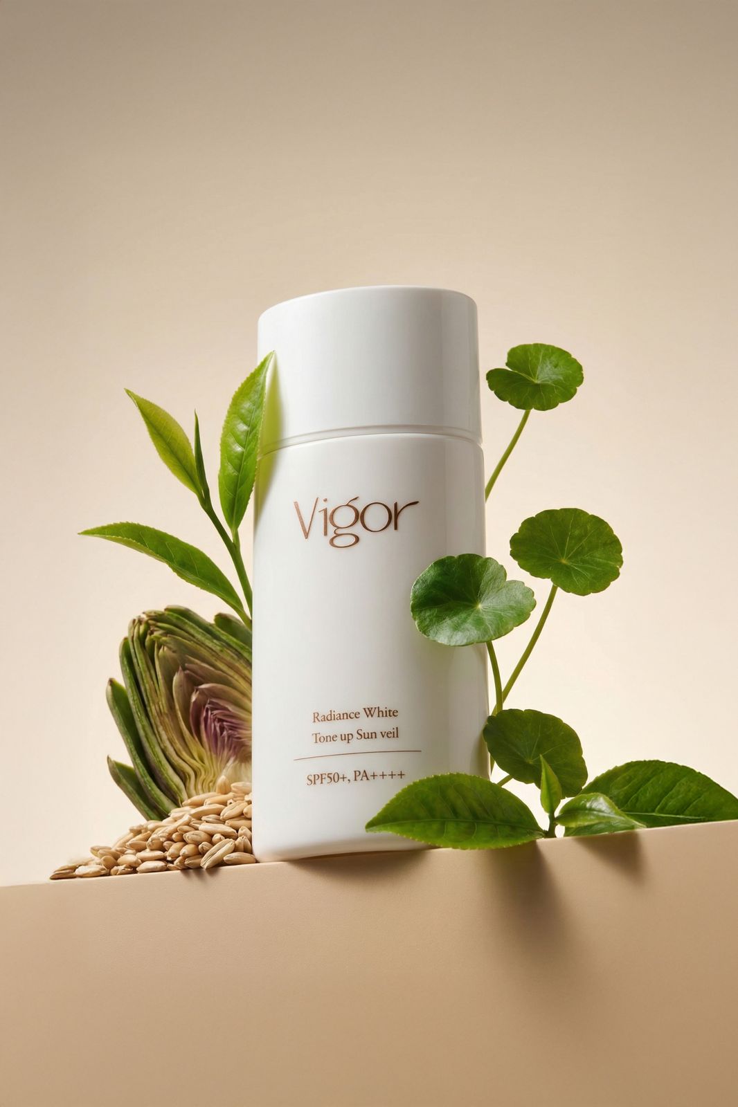 VIGOR · 선크림 — 아티초크와 찻잎, 귀리, 병풀잎을 두른 연출컷