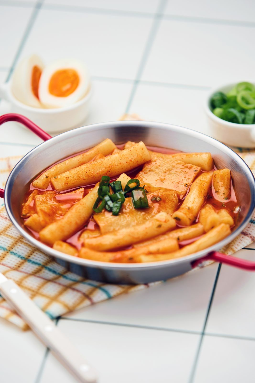 YUMZUP · 국물 떡볶이 밀키트 3종 제품 촬영 컷