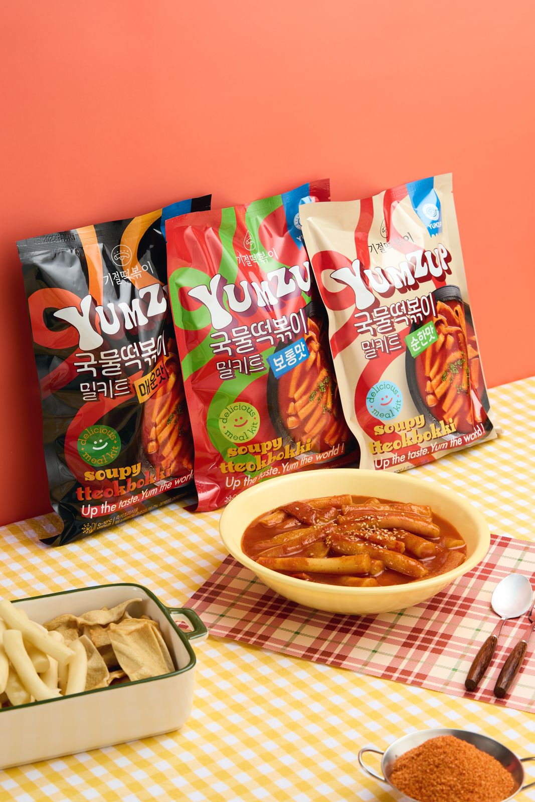 YUMZUP · 국물 떡볶이 밀키트 3종 제품 촬영 컷