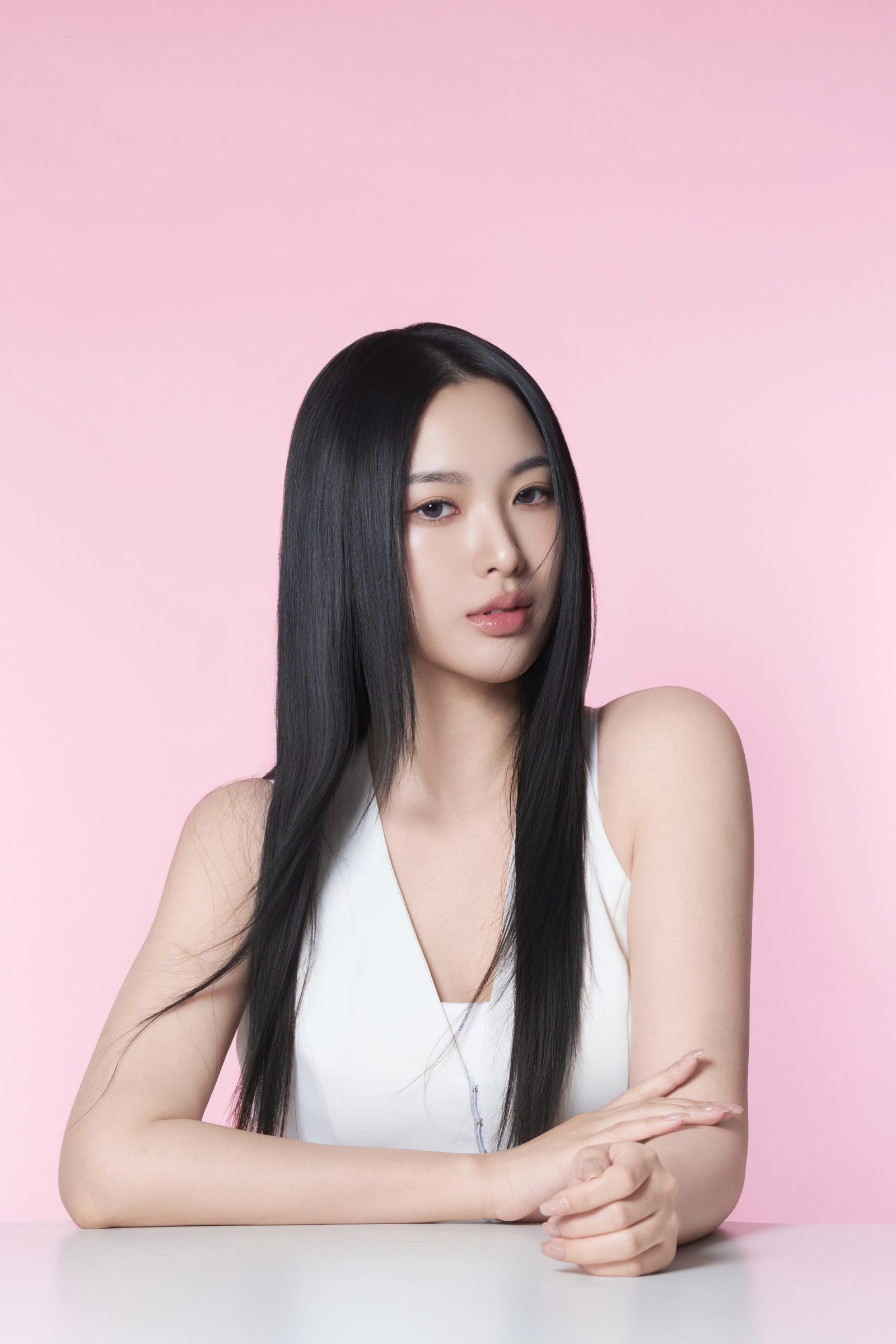 SHARON J 촬영 컷 1