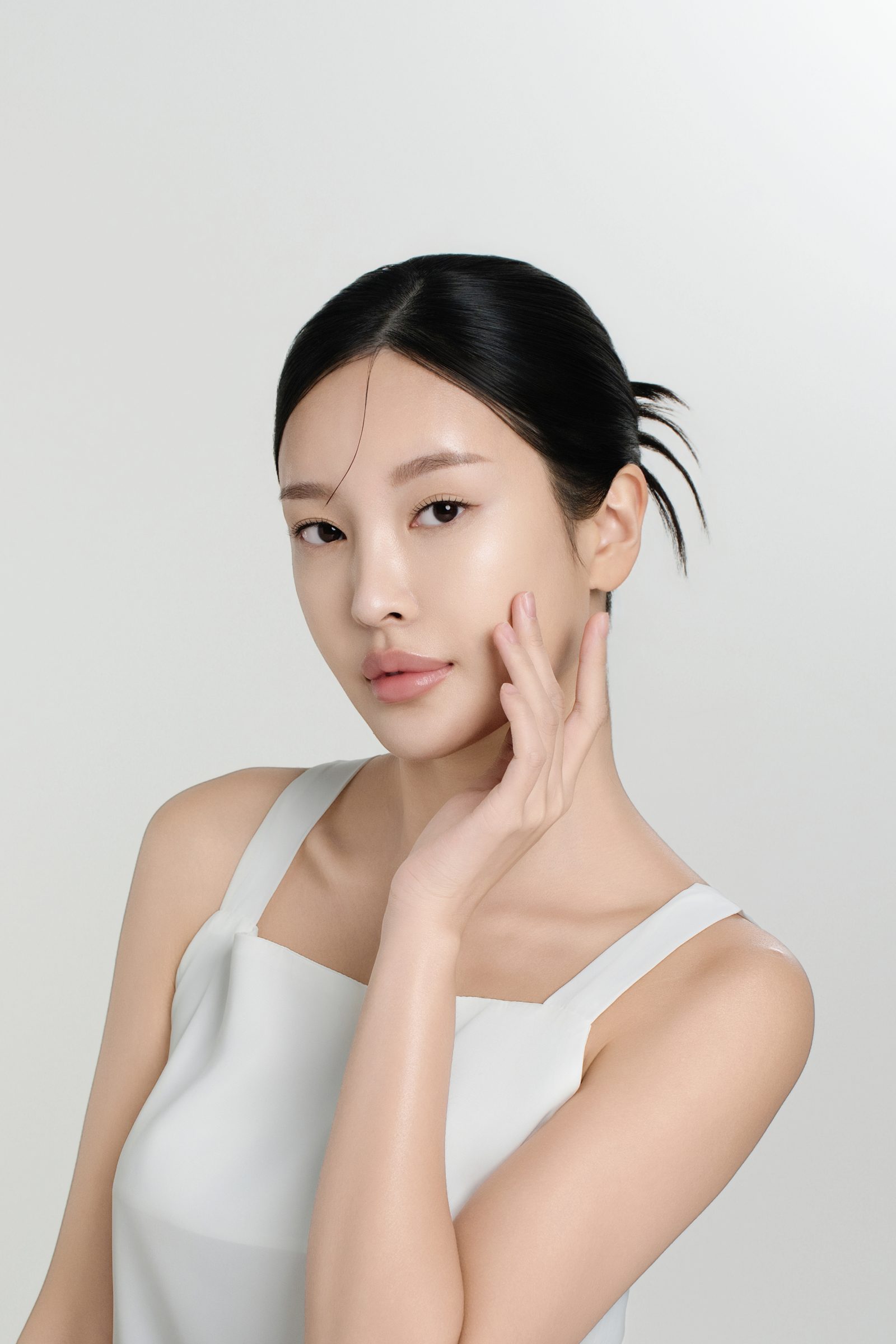 TRUEHYAL 100 촬영 컷 2