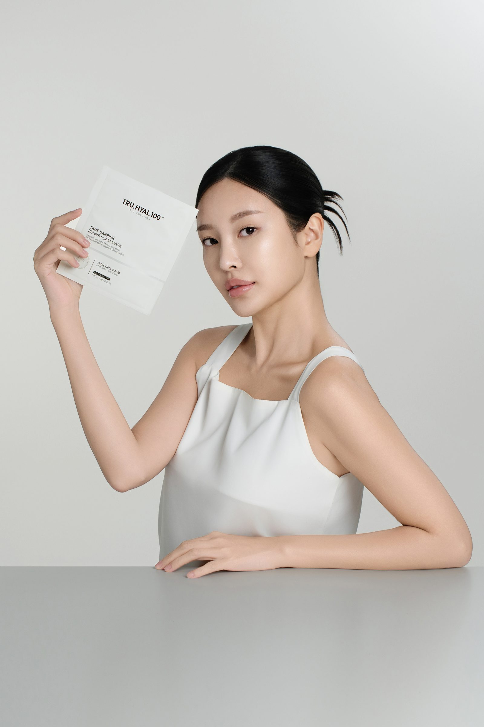 TRUEHYAL 100 촬영 컷 6