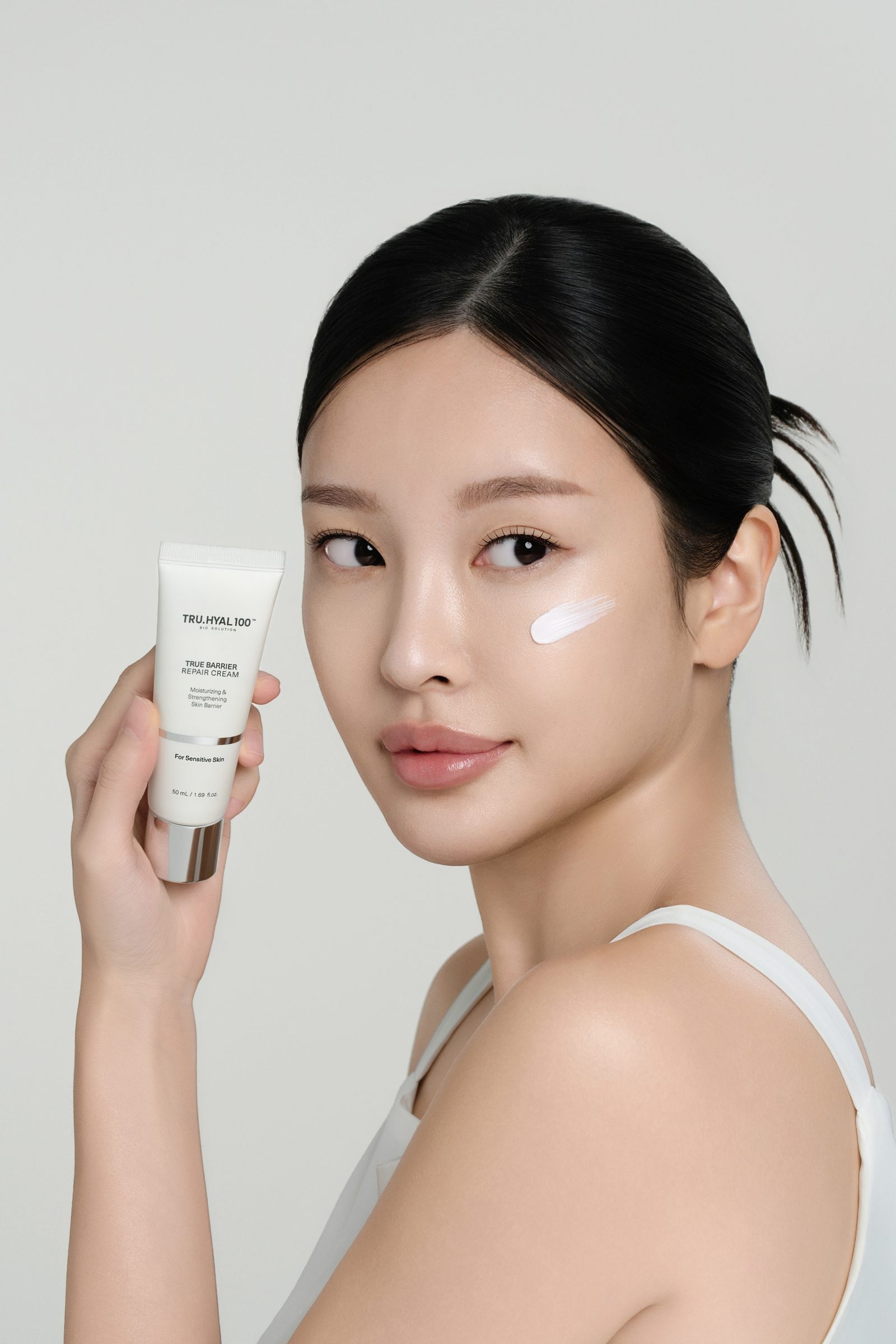 TRUEHYAL 100 촬영 컷 15